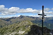 63 Dalla croce del Barbesino bella vista sulla Corna Grande da poco salita e verso il Tre Signori